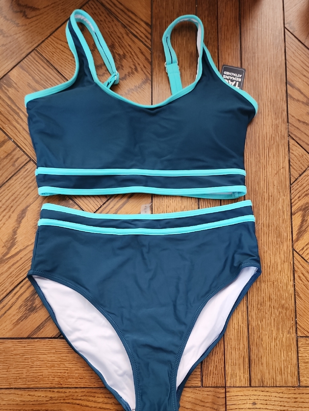 M004-8 Pc Med bikini variety box. 8 brand new swimsuits. Various brands.